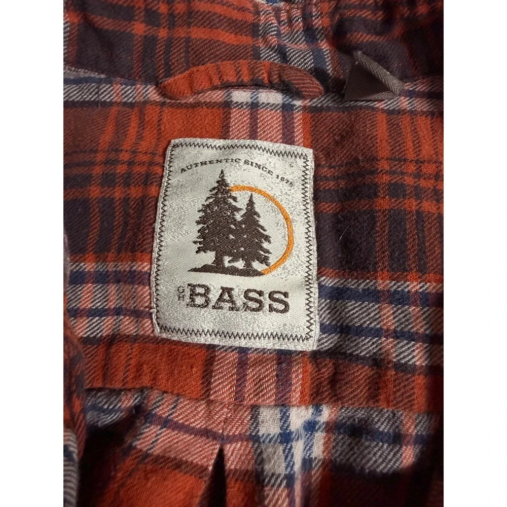 GH Bass Mens Flannel Shirt Large Red Navy Plaid Cotton Button Down Flaw